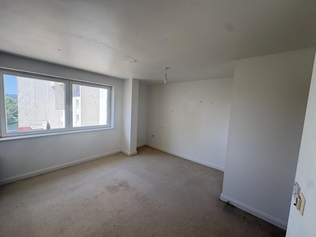 Apartment in Cardiff - View 3