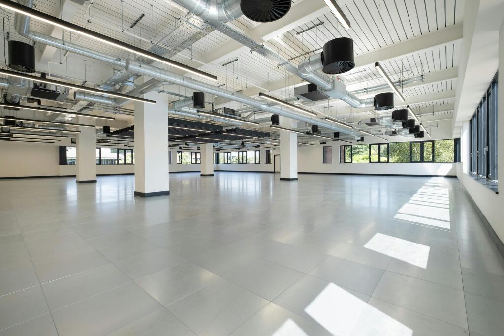 Building 4 (Suites 5&6)