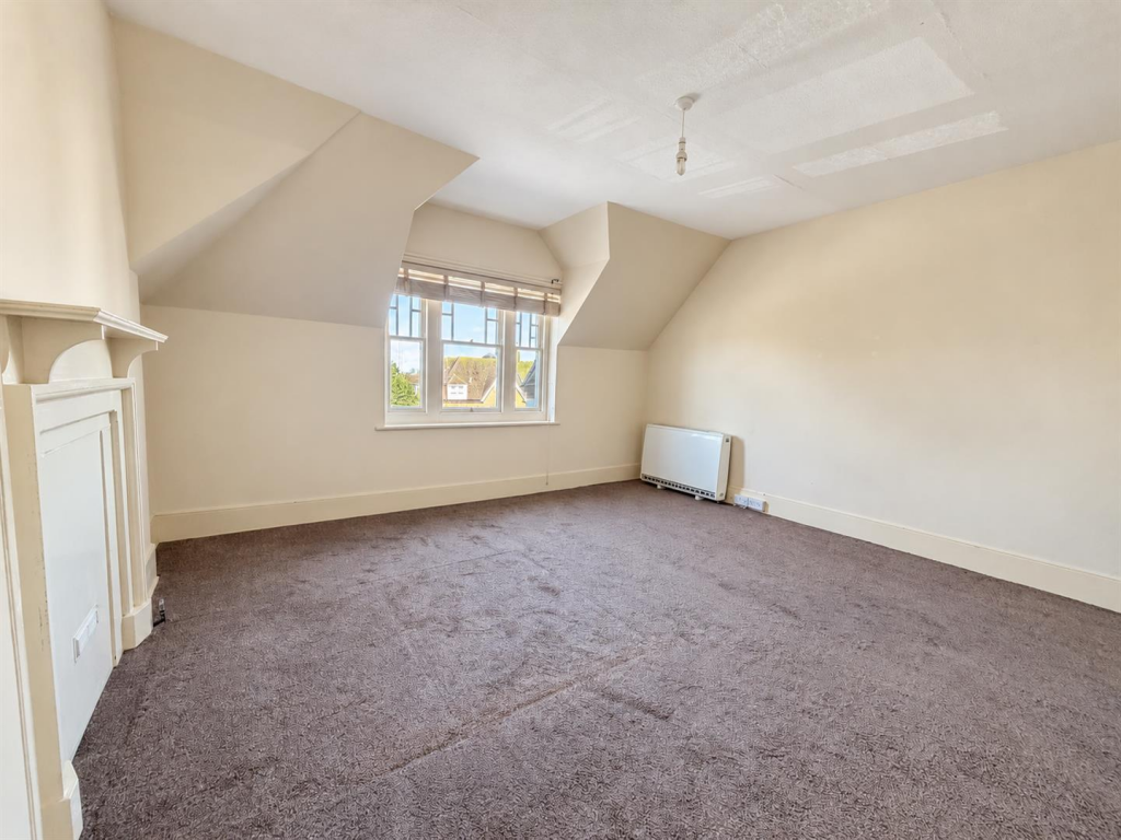 Apartment in Eastbourne, East Sussex - View 5