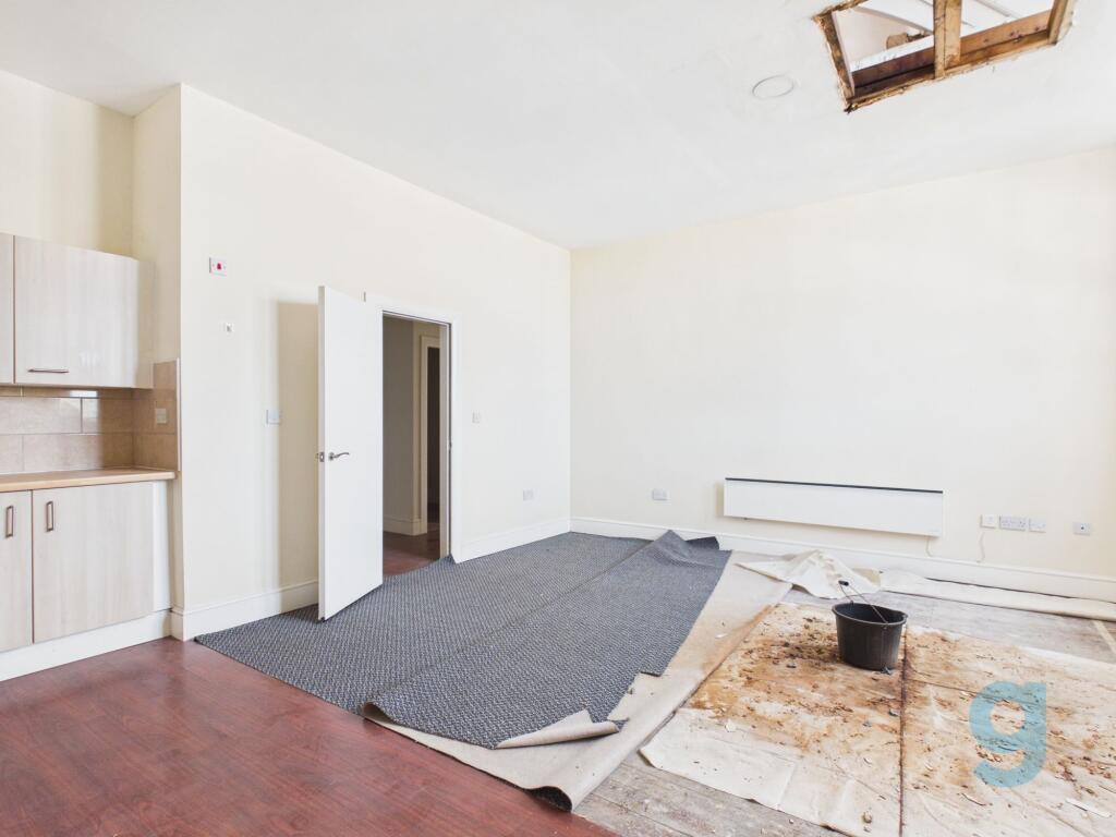 Apartment in Liverpool - View 5