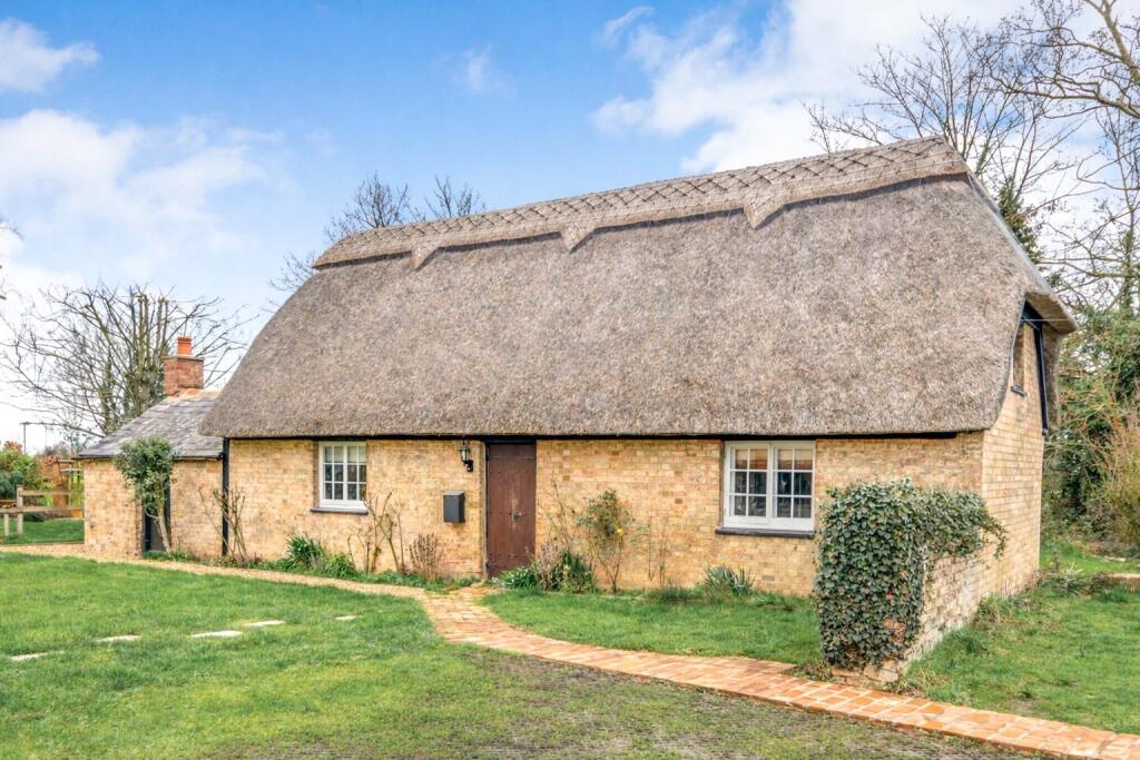 Main image of property: Keysoe Row East, Keysoe, Bedford, MK44