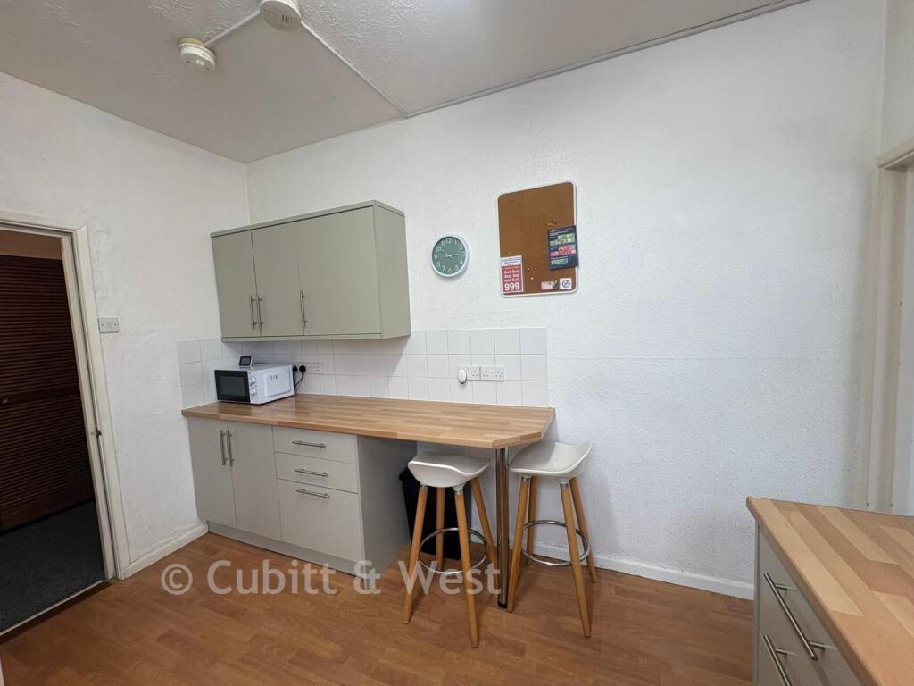House in Portsmouth - View 5
