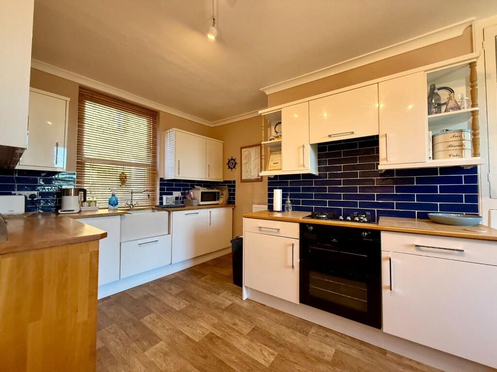 Gwril View, Dinas Oleu Road, Barmouth LL42 1BA photo 4