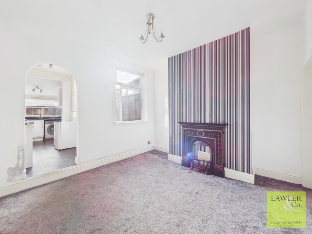 House in Stockport, Mile End, Woodsmoor - View 4