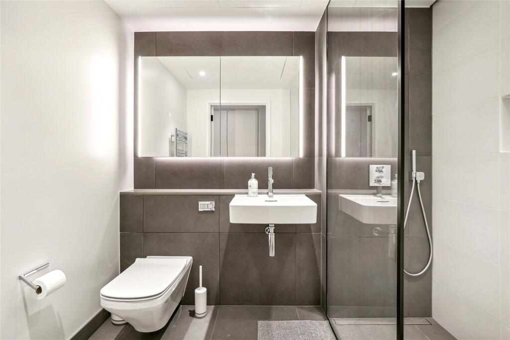 Apartment in London - View 3