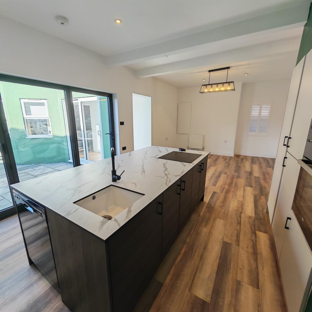 House in Nottingham - View 5