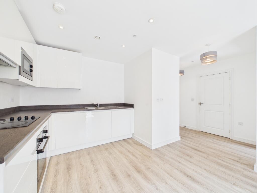 Apartment 88, Strutt House, 1 Erasmus Drive photo 4