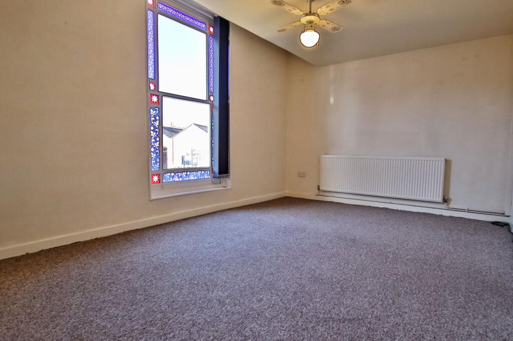 Apartment in Worcester, Worcestershire - View 2