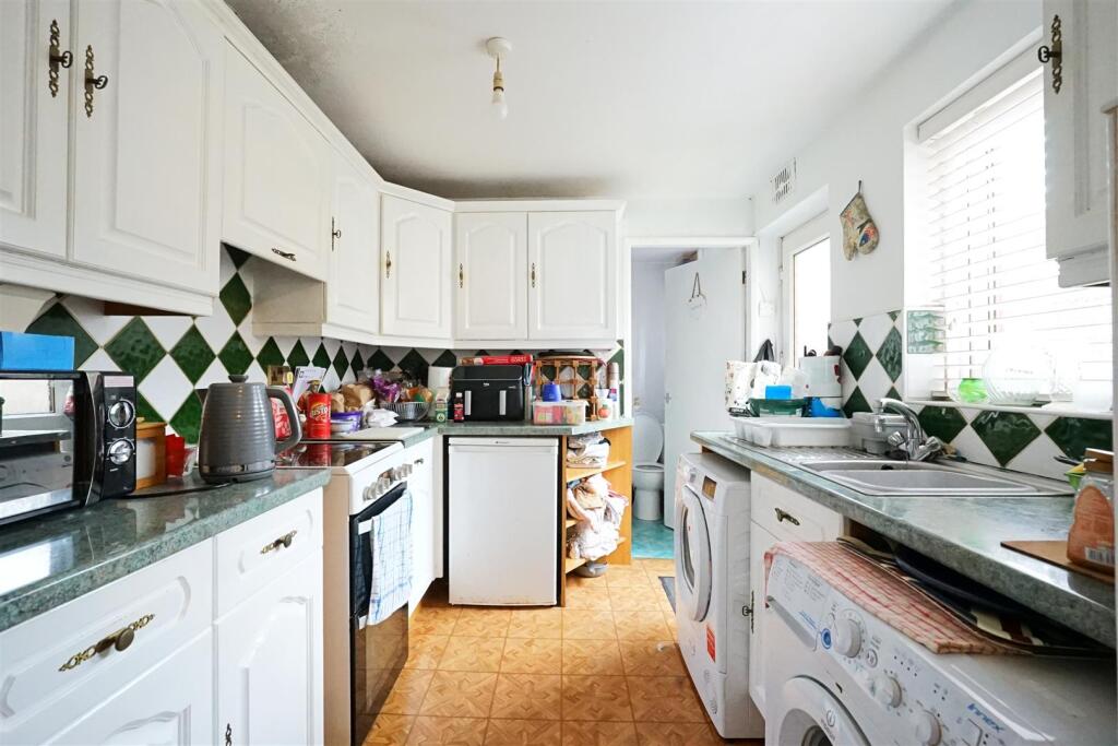 House in Lancaster - View 5