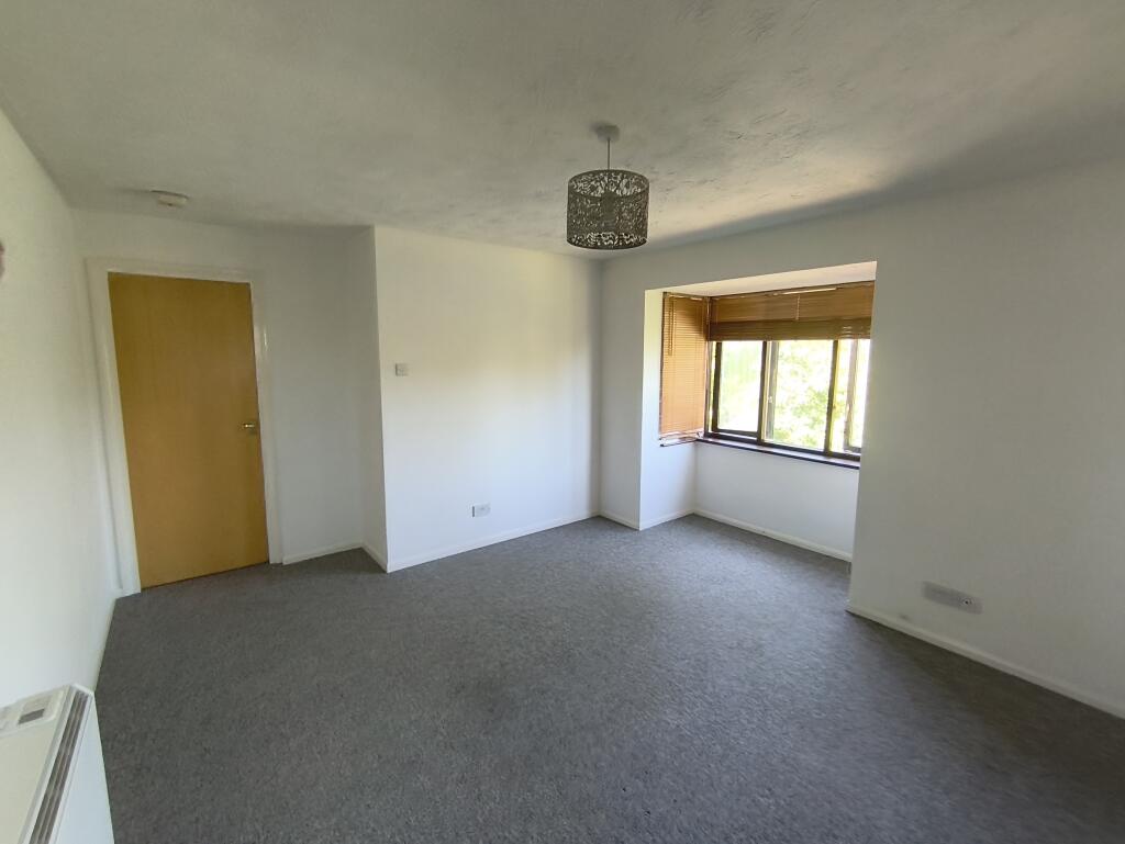 Burgoyne Court, Willow Road, Potton photo 3