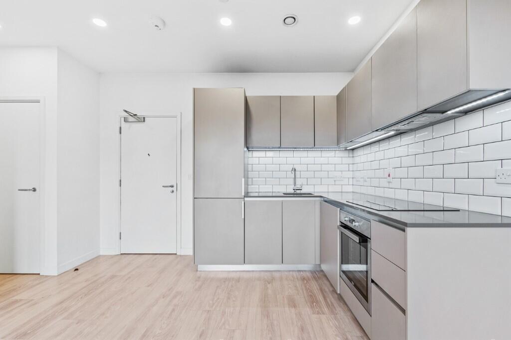 Main image of property: Gates Way, Stevenage, Hertfordshire, SG1