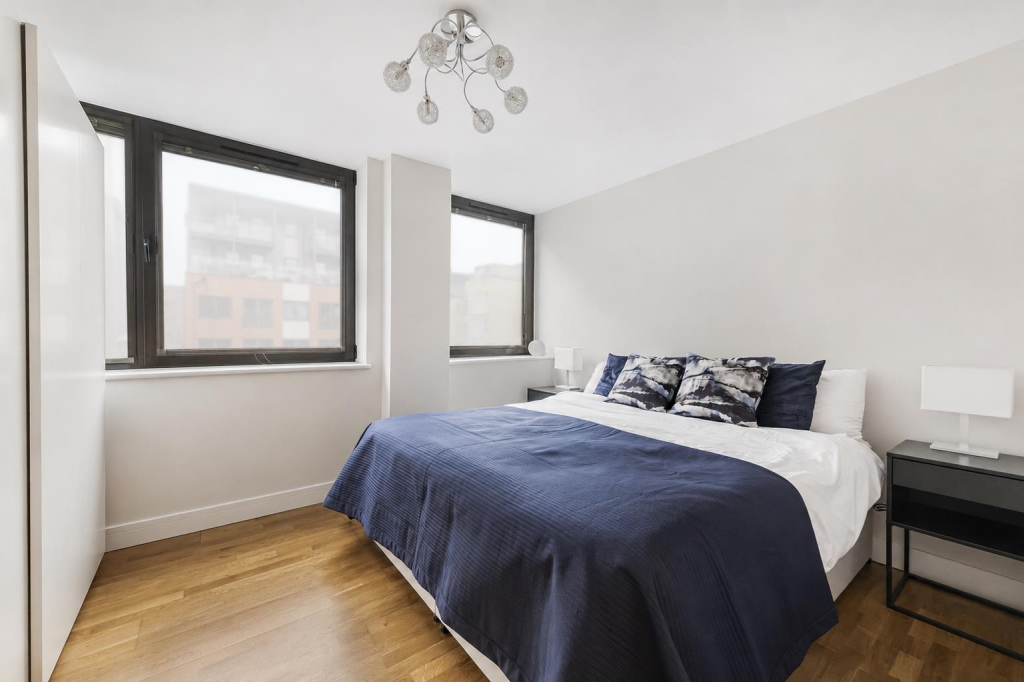 Apartment in Sutton - More