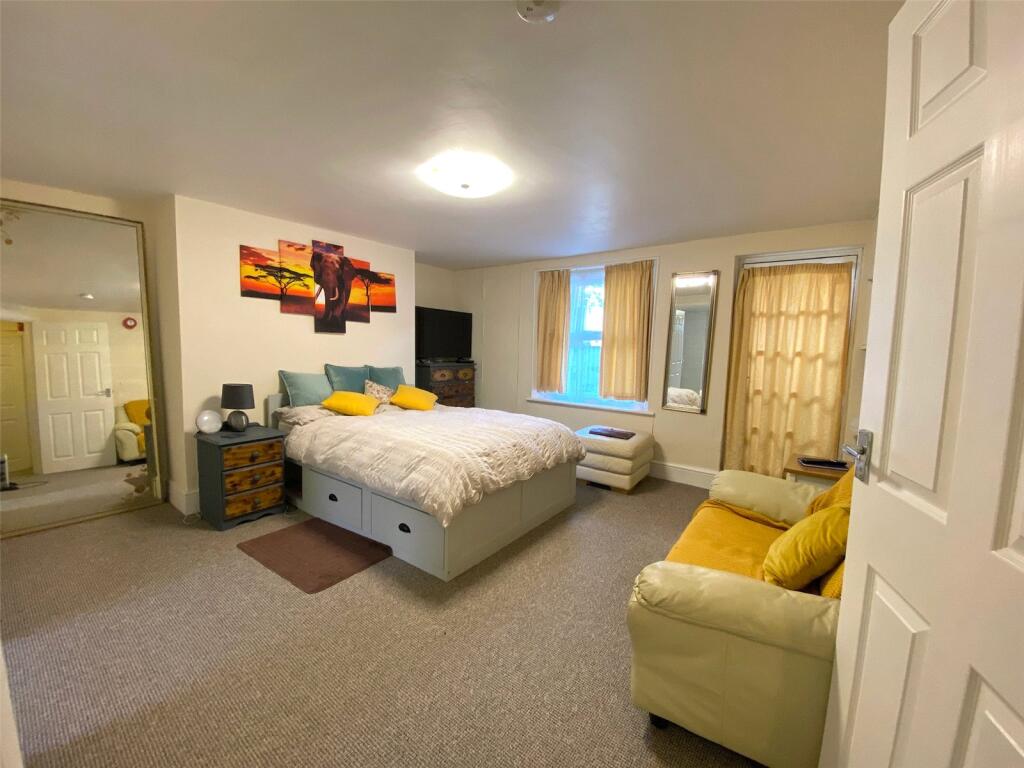 House in Reading - View 2
