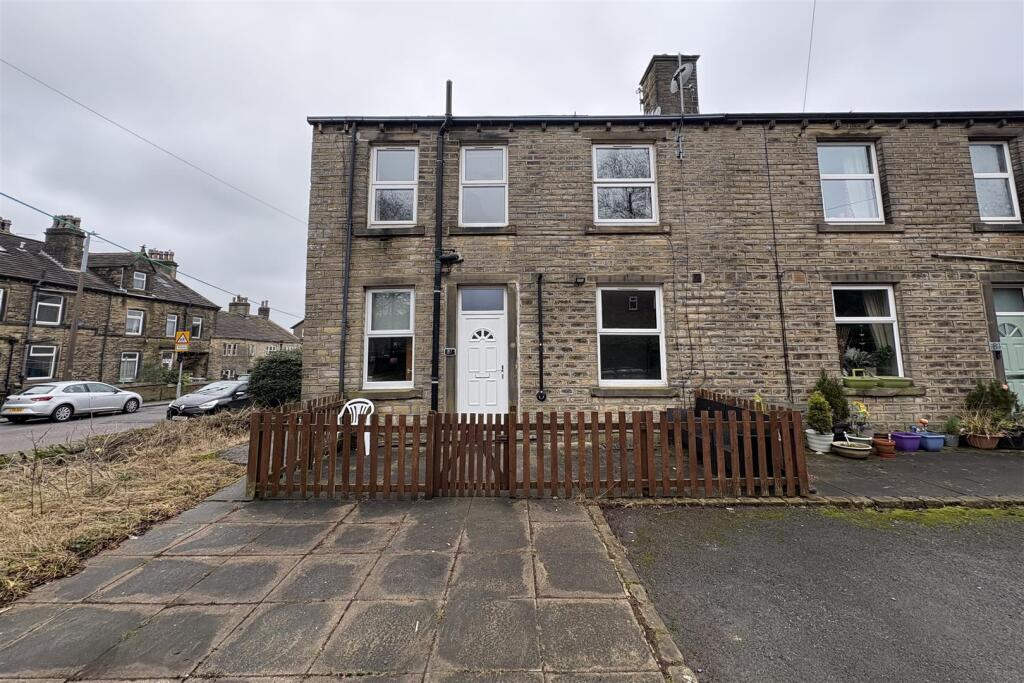 Main image of property: Thorncliffe Street, Huddersfield