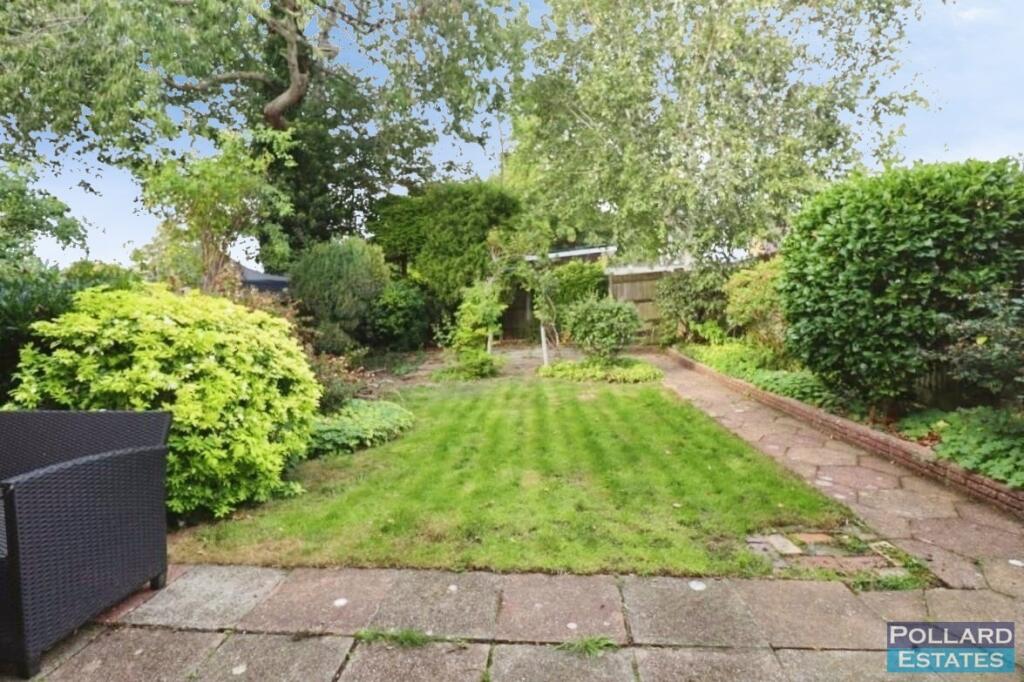 House in Gillingham, Medway - View 3