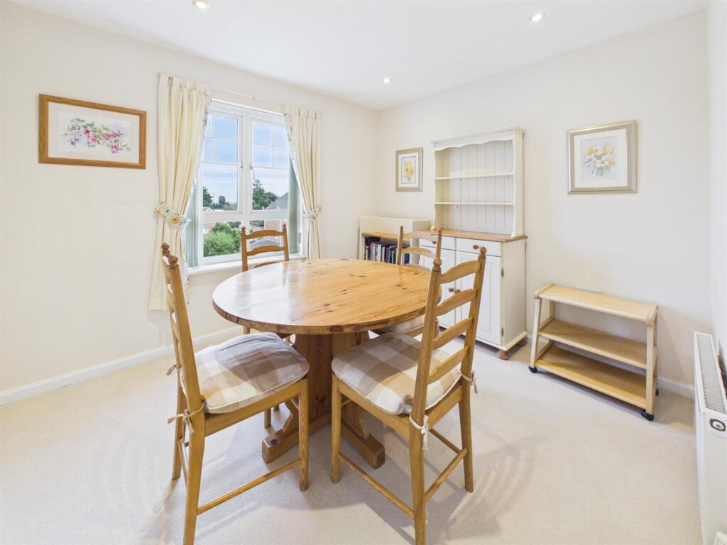Apartment in Newcastle upon Tyne - View 4