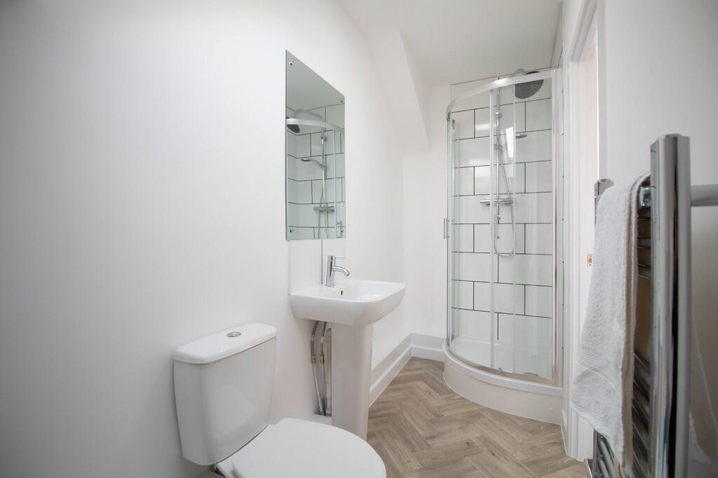 1 bedroom house share for rent