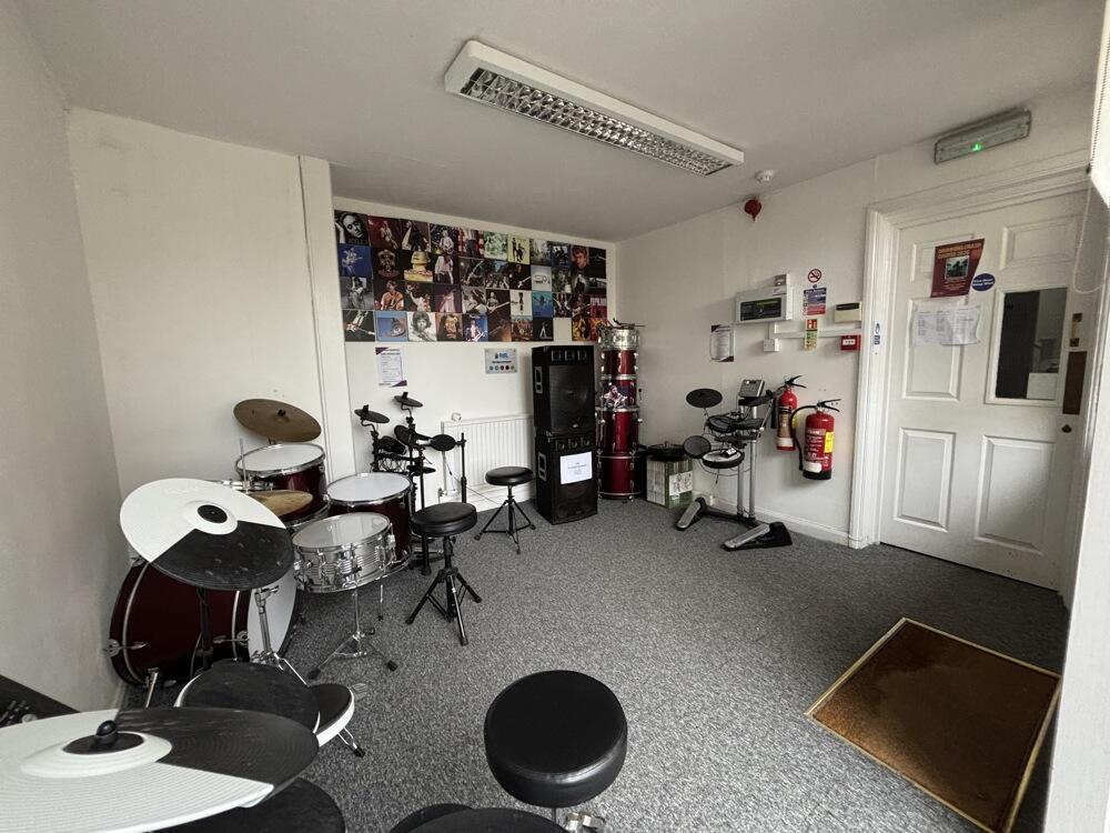 Photo 16