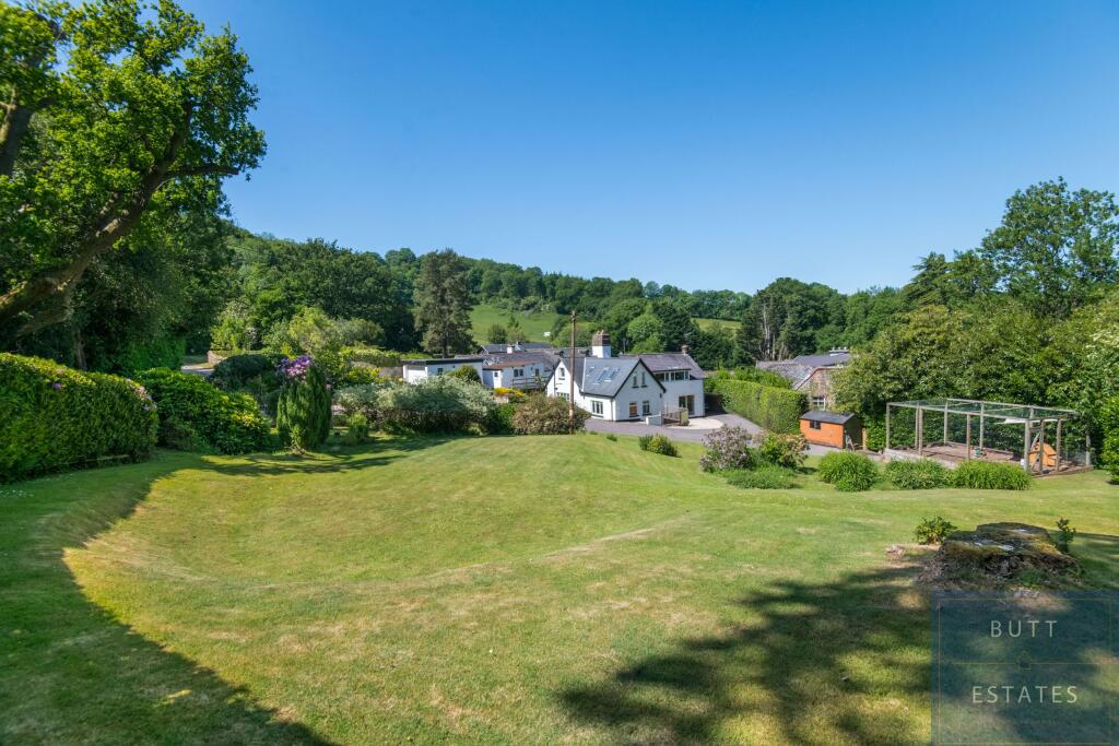 Main image of property: Manor Cottage, Haldon Hill, Exeter