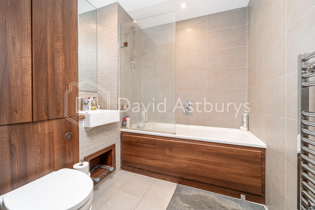 Apartment in London - More