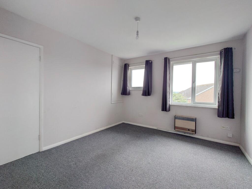 Iford Close, Newhaven photo 3