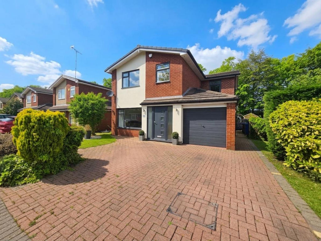 4-bed detached on Gleneagles Road, Heald Green, £595,000