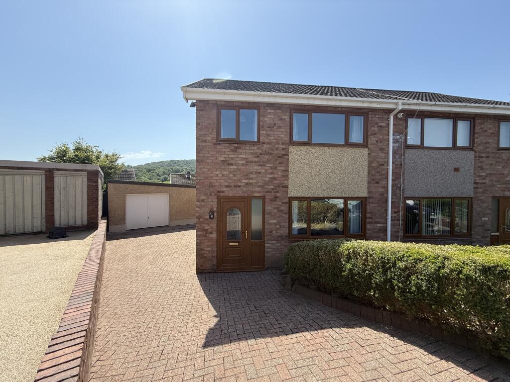 Main image of property: Tyn Y Cae, Alltwen