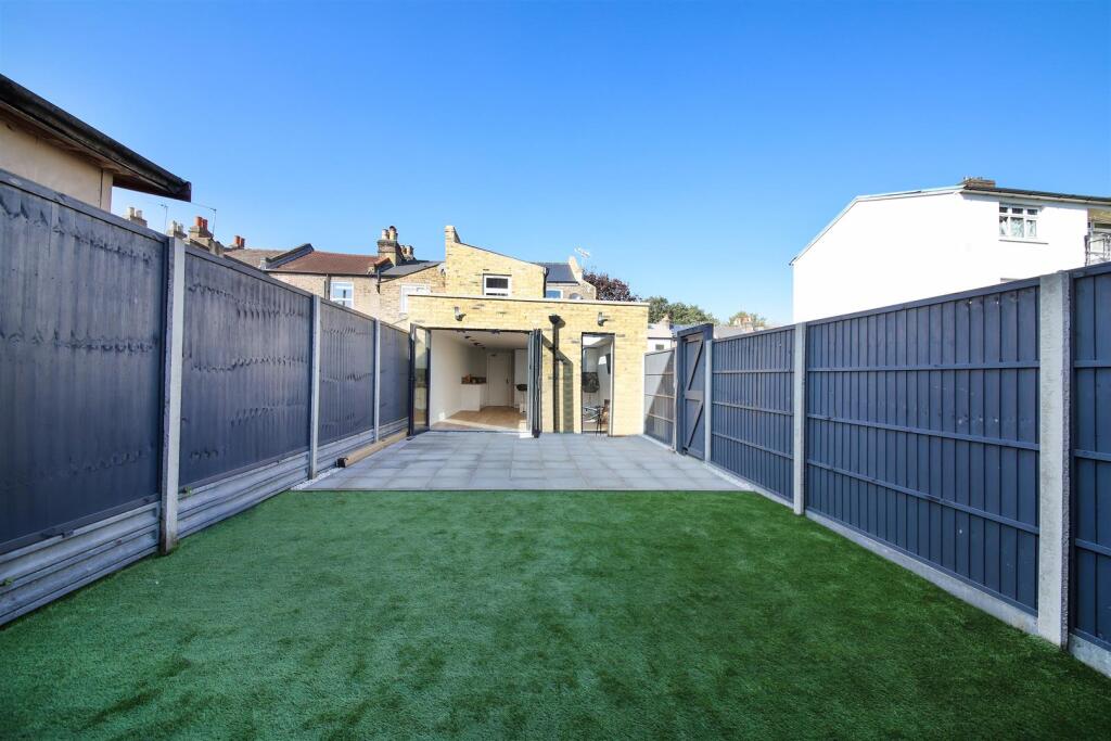 House in London - More