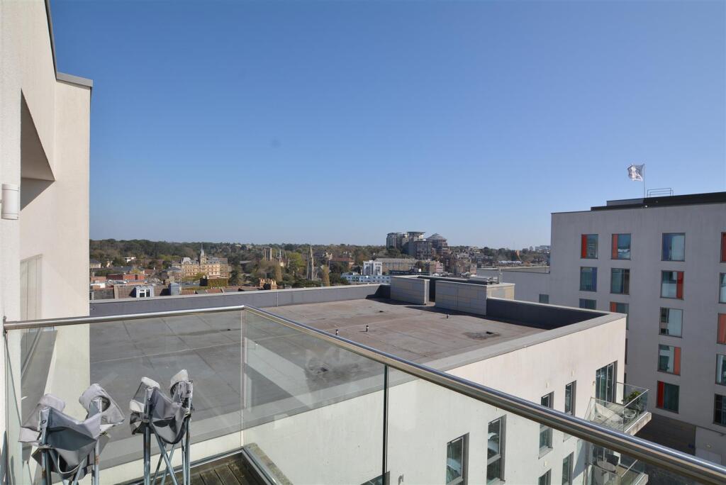 Apartment in Bournemouth - View 3