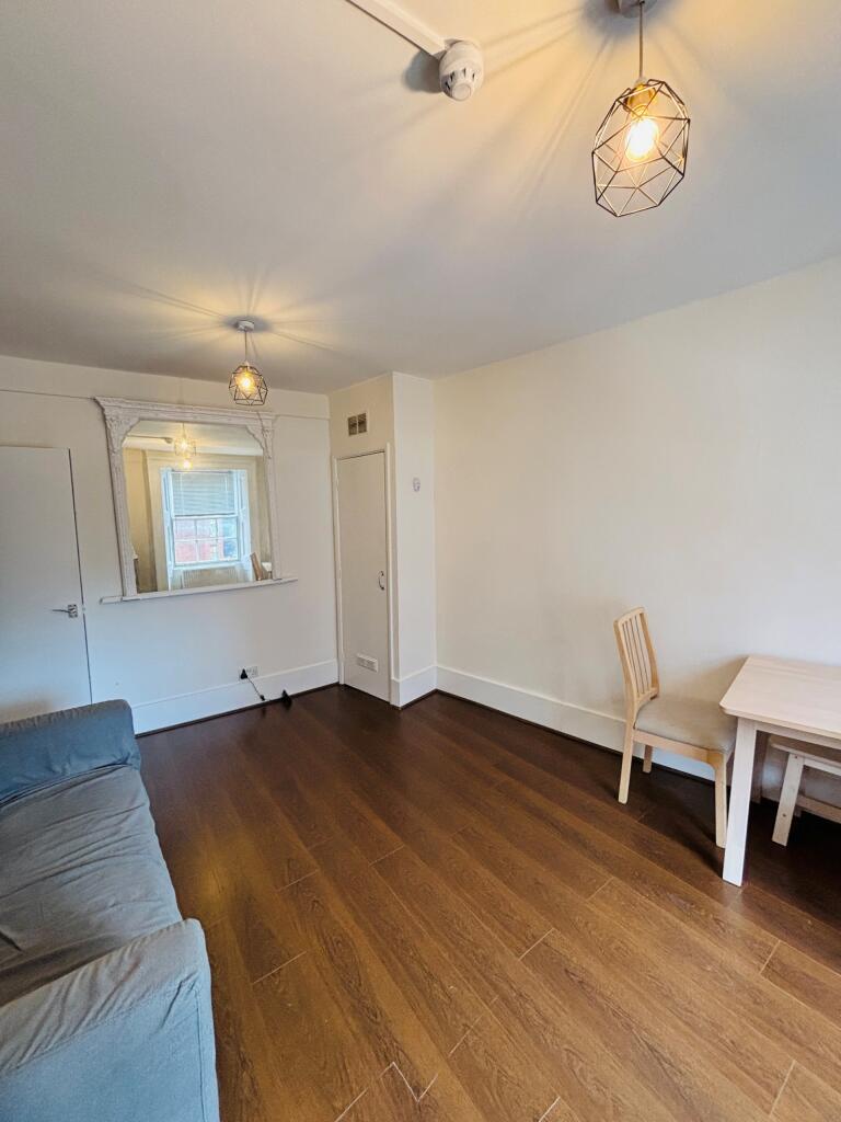 Apartment in London - View 4