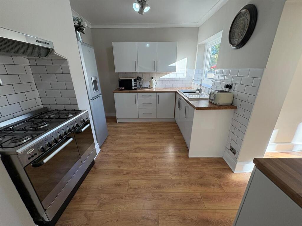 House in Bradford - View 3