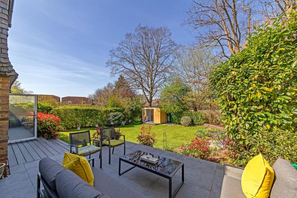 Additional image 24 of May Close, St. Albans