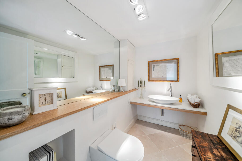 House in Guildford - View 5