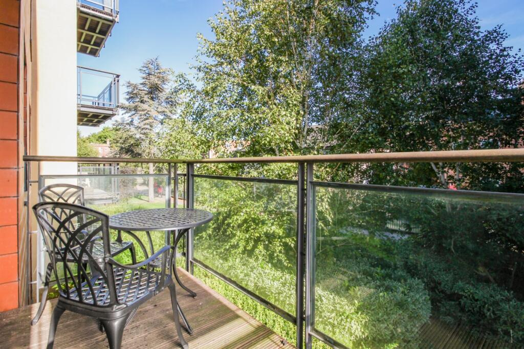 Apartment in Oxford - View 3