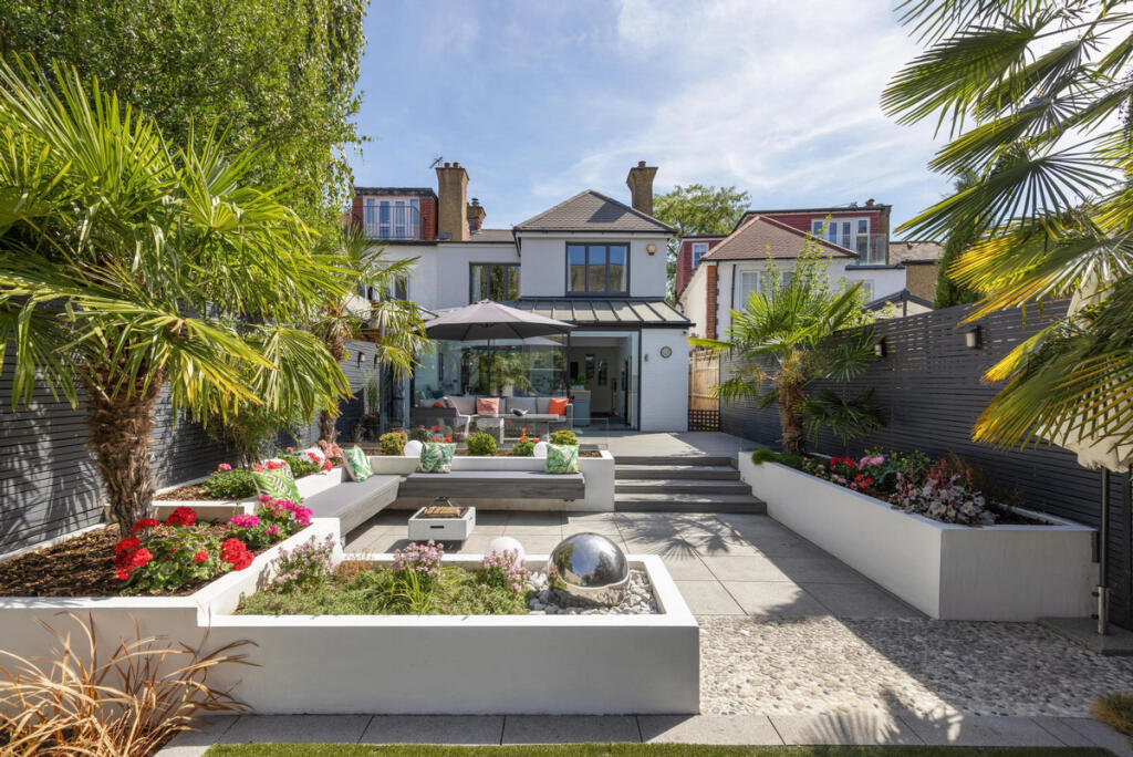 House in London - More