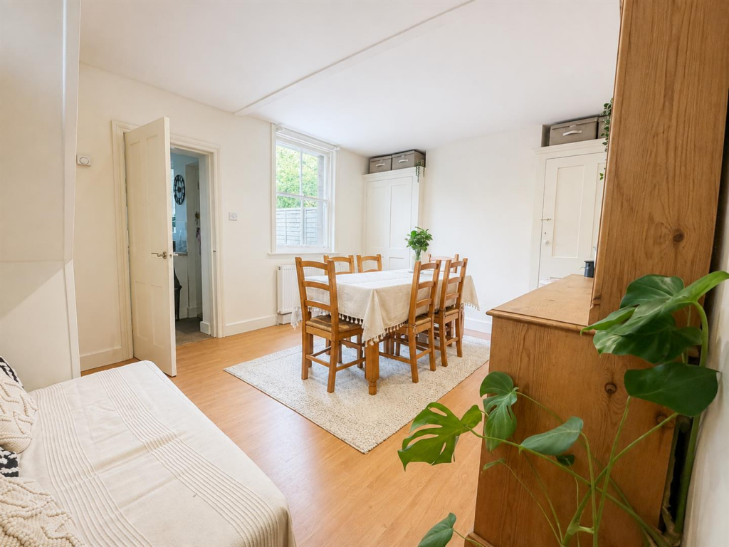 House in Brighton - View 4