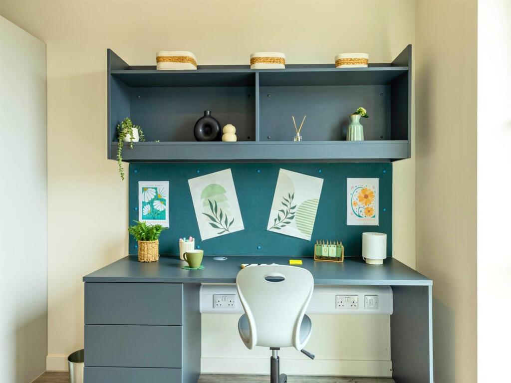 Additional image 11 of Birmingham | Student | September | B30