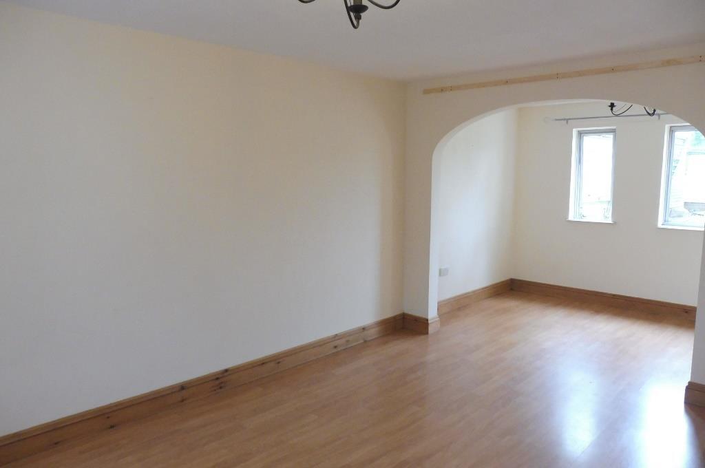 House in Taunton - View 3