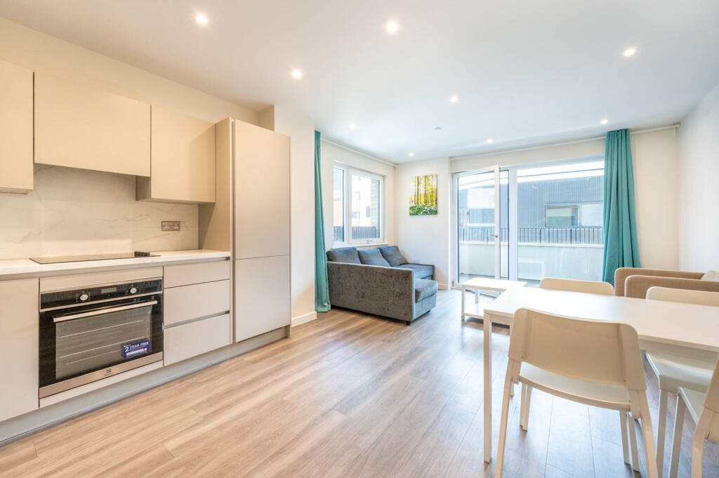 Wren House, 4 Frank Searle Passage, London, London, E17 photo 3