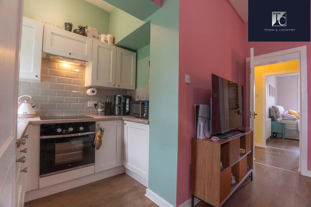 Apartment in Glasgow - More