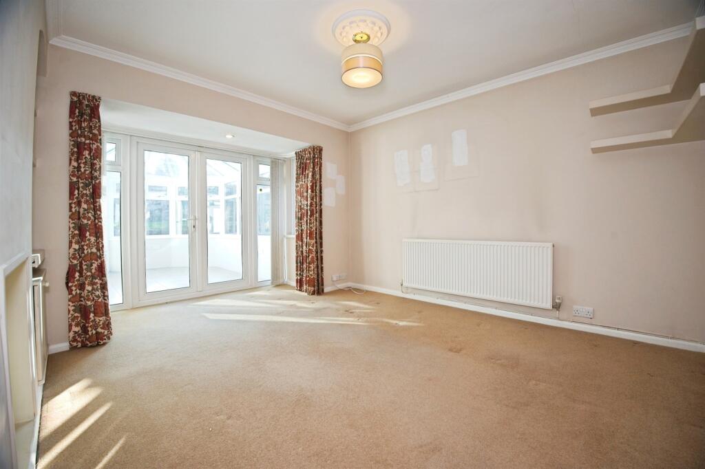 Danygraig Drive, Talbot Green, Pontyclun photo 4