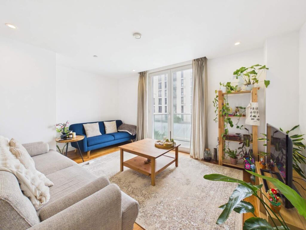Main image of property: City Centre, Cardiff, CF10
