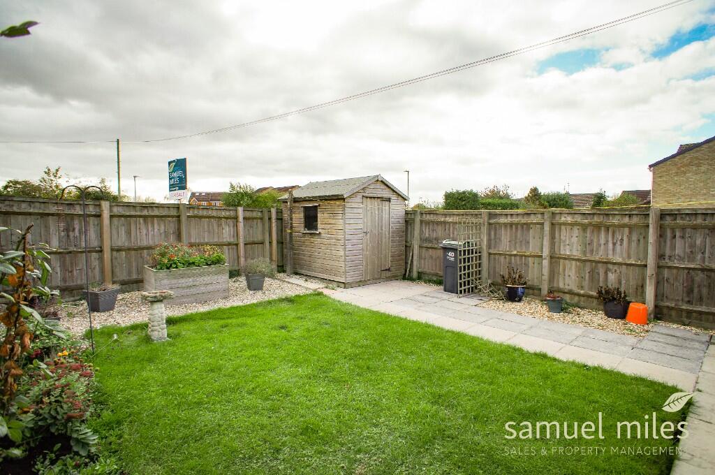 Keats Close, Royal Wootton Bassett, SN4 8HH photo 3
