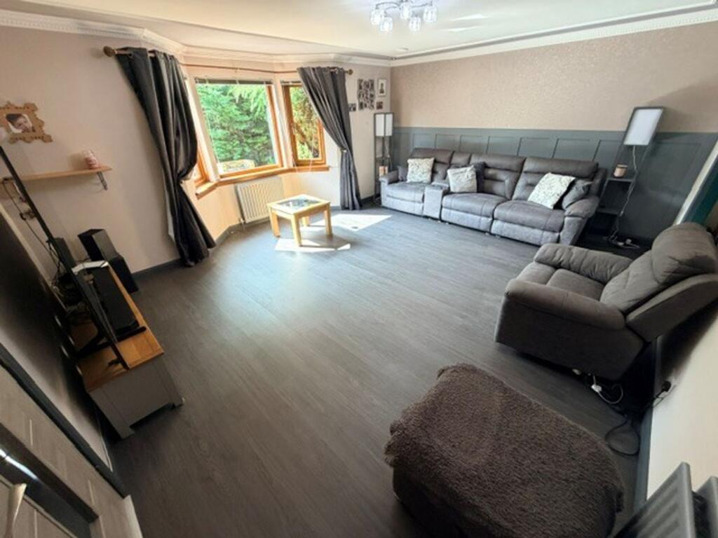 House in Kirkcaldy - More