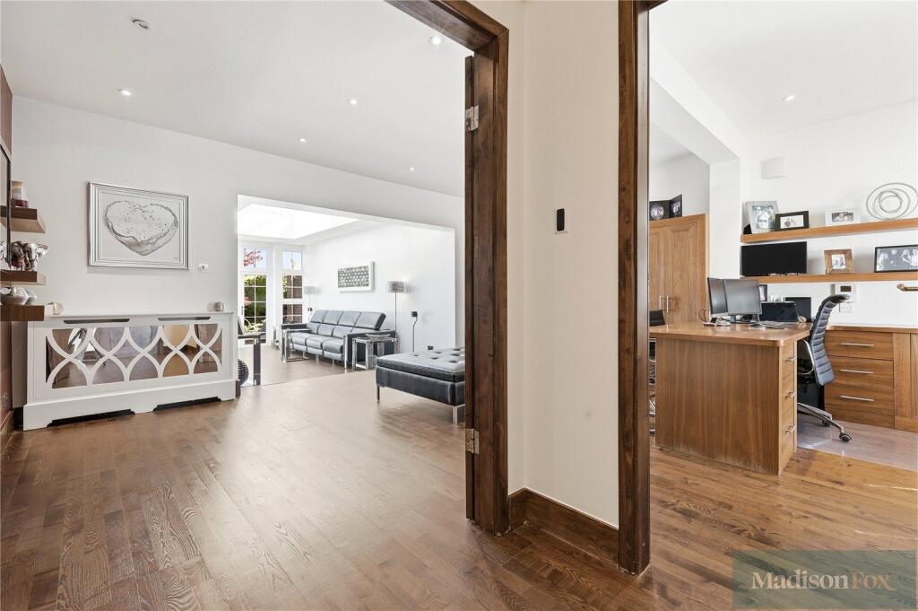 House in Ilford - More