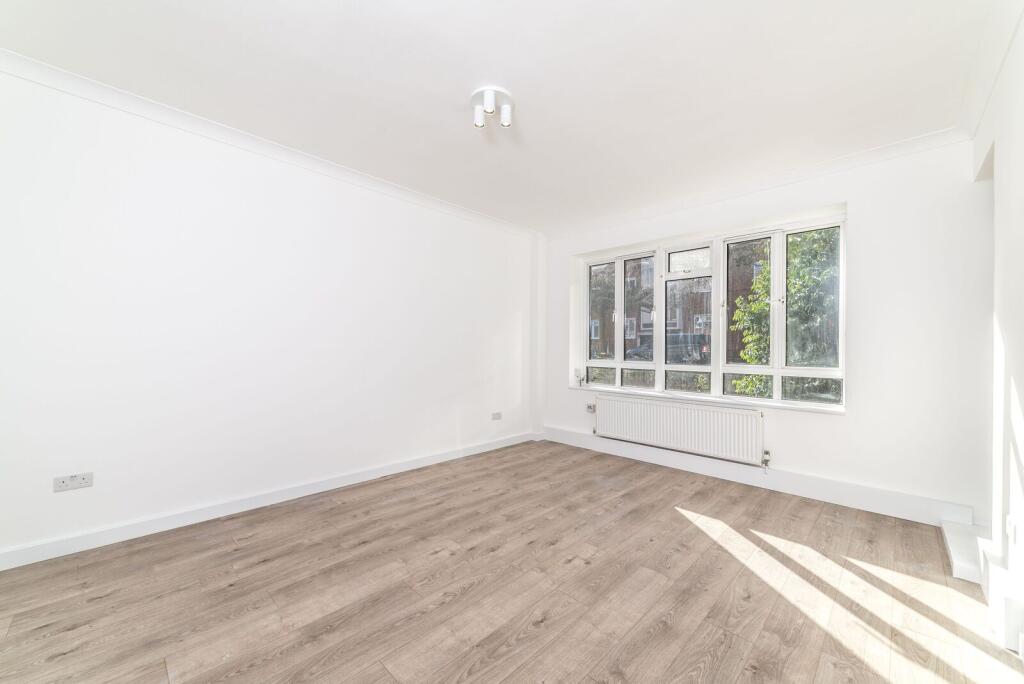Apartment in London - View 3