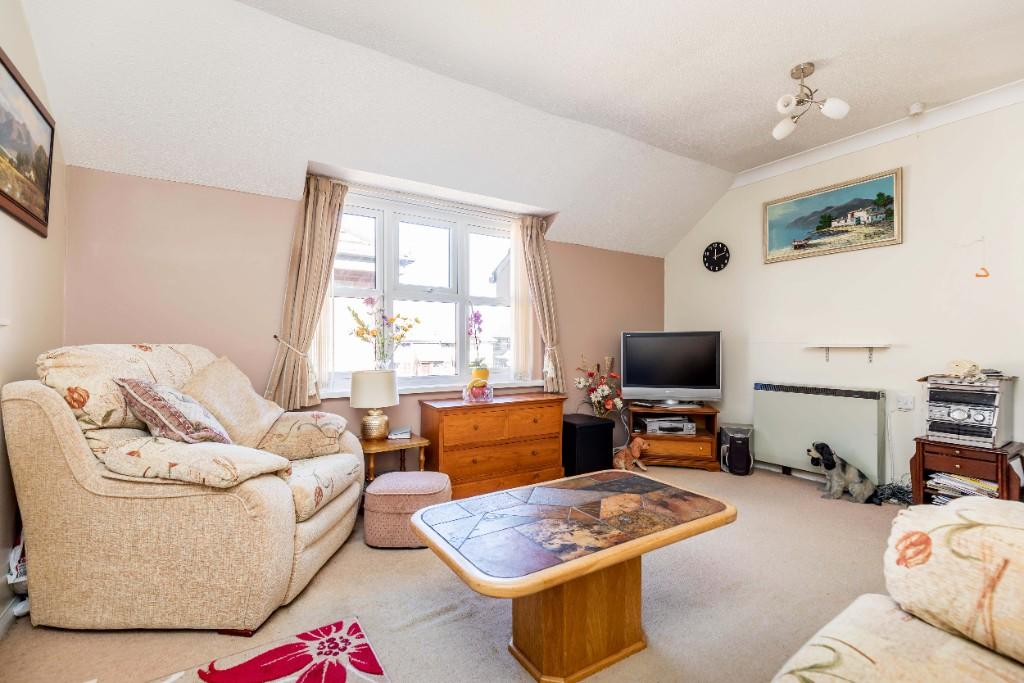 Apartment in Chichester, Southbourne - View 3