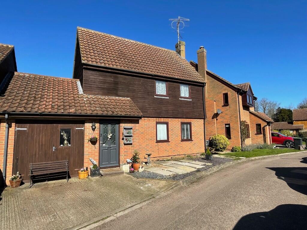 Main image of property: Elm Farm Close, Clifton, Bedfordshire SG17