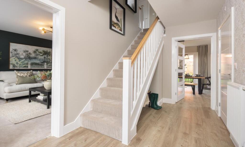 House in Milton Keynes, Walton Park, Walton - View 3