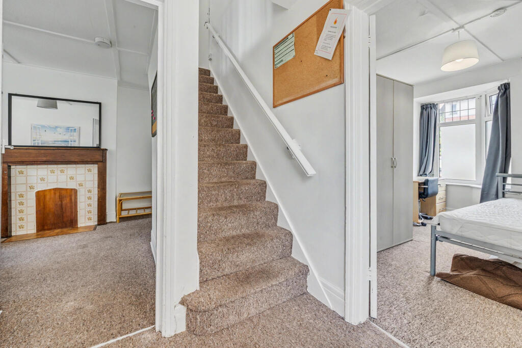 House in Brighton - View 4